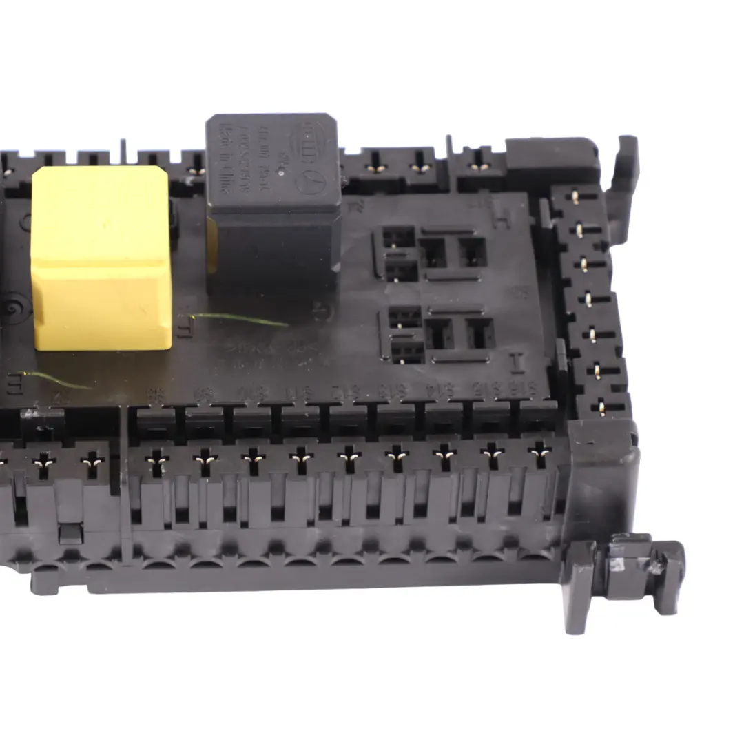 Relaismodul Box Unter Dem Hinteren Rechten Sitz F4 für Mercedes ML W166 mit Teilenummer A1669063901 Mercedes ML W166 Relaismodul Box Unter Dem Hinteren Rechten Sitz F4 - SKU A1669063901 - Teilenummer A1669063901