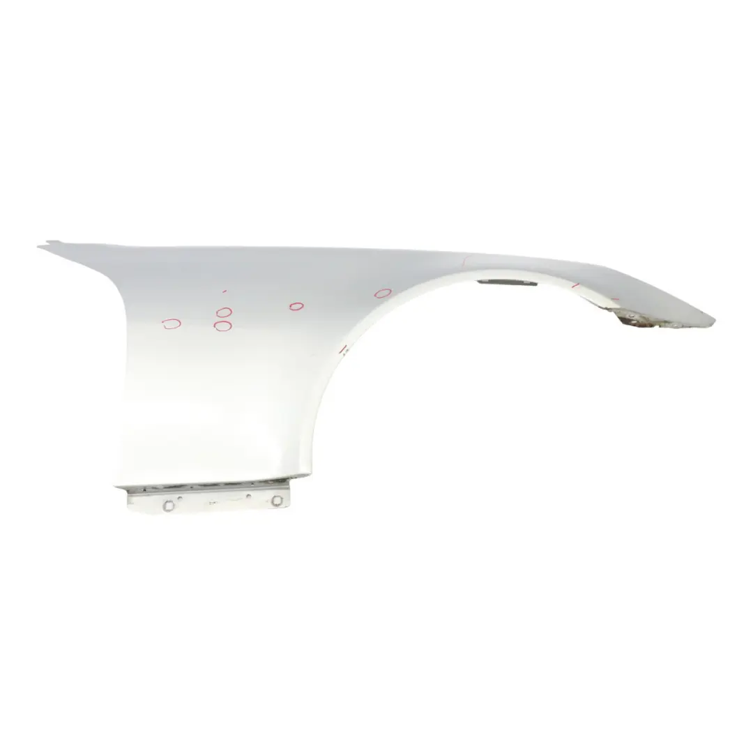 Pannello parafango anteriore lato destro Iridium Silver - 775 per Mercedes R171 con numero di parte A1718800406 Mercedes R171 Pannello parafango anteriore lato destro Iridium Silver - 775 - SKU A1718800406-IRS - Numero di parte A1718800406