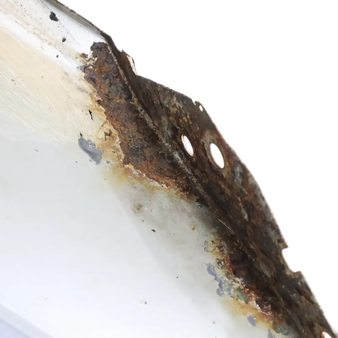 Kotflügelverkleidung vorne rechts Iridium Silber - 775 für Mercedes R171 mit Teilenummer A1718800406 Mercedes R171 Kotflügelverkleidung vorne rechts Iridium Silber - 775 - SKU A1718800406-IRS - Teilenummer A1718800406