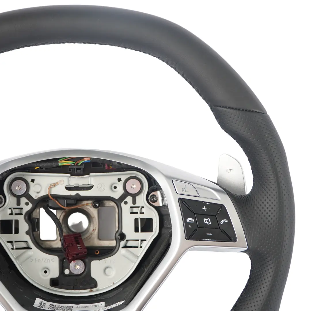 Volante Mercedes W204 C63 AMG W212 E63 NUOVO in pelle nera Sport Paddle Shift - SKU A1724604503-1 - Numero di parte A1724604503