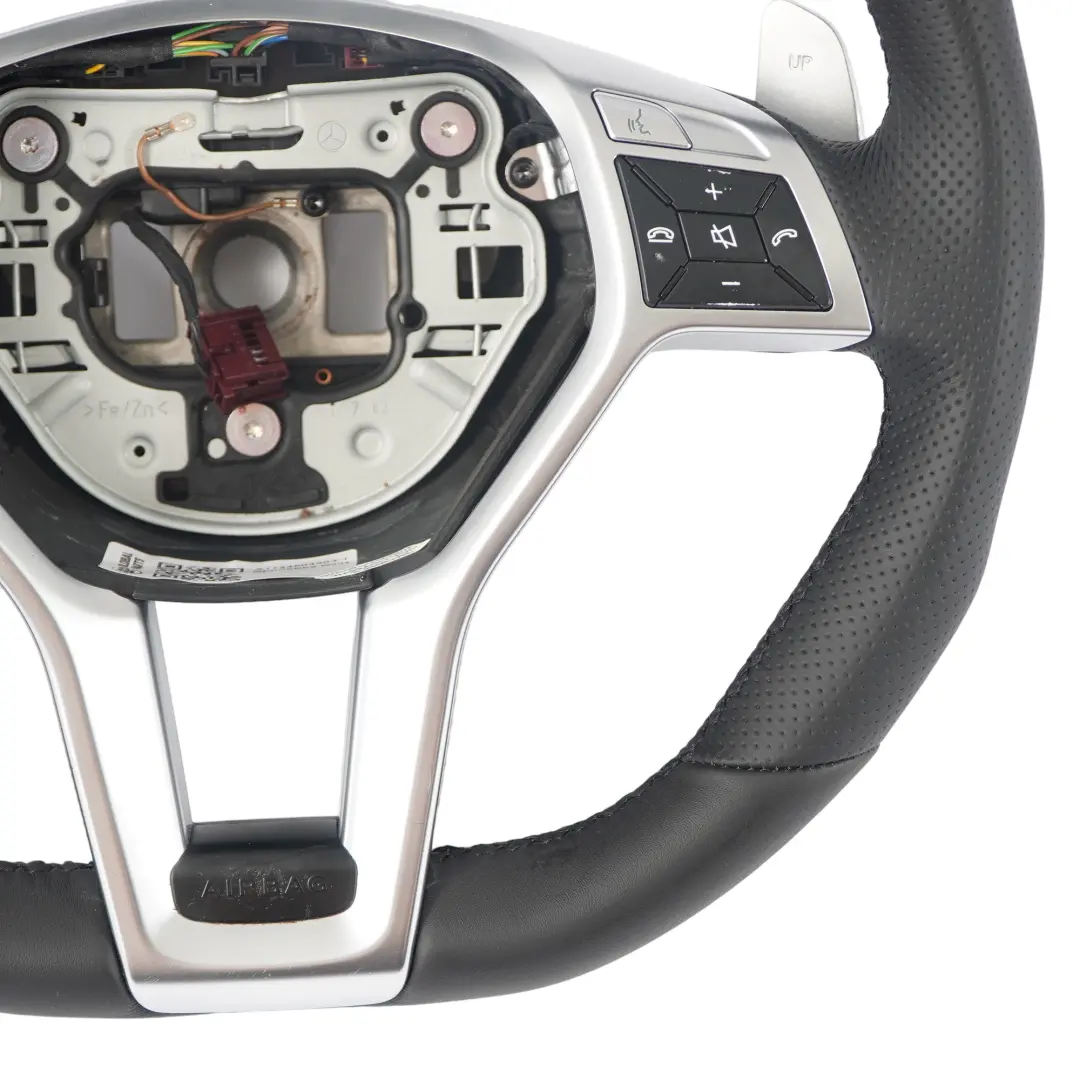 Volante Mercedes W204 C63 AMG W212 E63 NUOVO in pelle nera Sport Paddle Shift - SKU A1724604503-1 - Numero di parte A1724604503