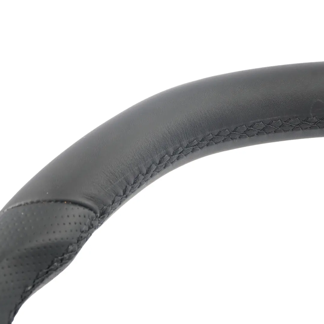  Volant Mercedes W204 C63 AMG W212 E63 Neuf Cuir Noir Sport Volant Palettes - SKU A1724604503-1 - Numéro de pièce A1724604503