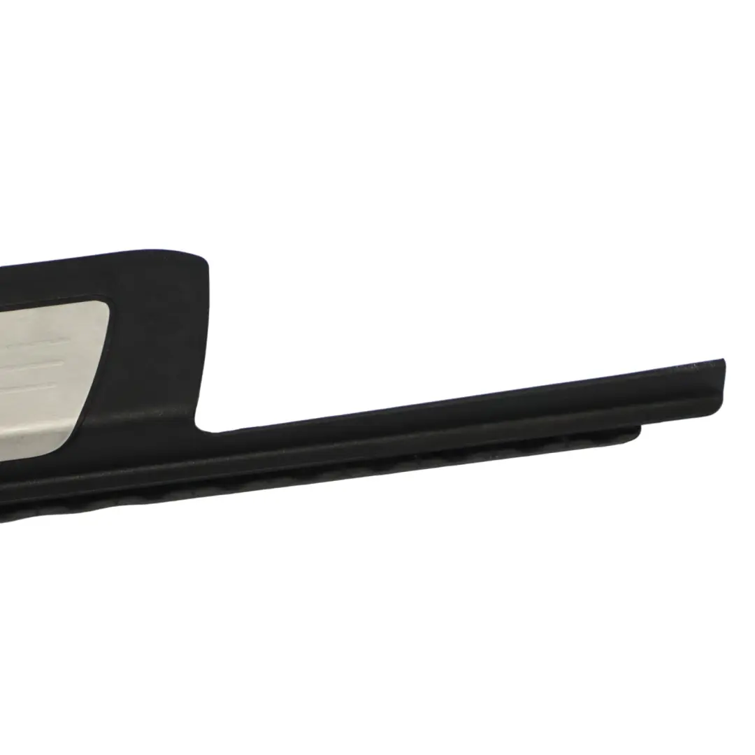 Couvercle de porte avant droite pour Mercedes R172 AMG à propos du numéro de pièce A1726801535 Mercedes R172 AMG Couvercle de porte avant droite - SKU A1726801535 - Numéro de pièce A1726801535