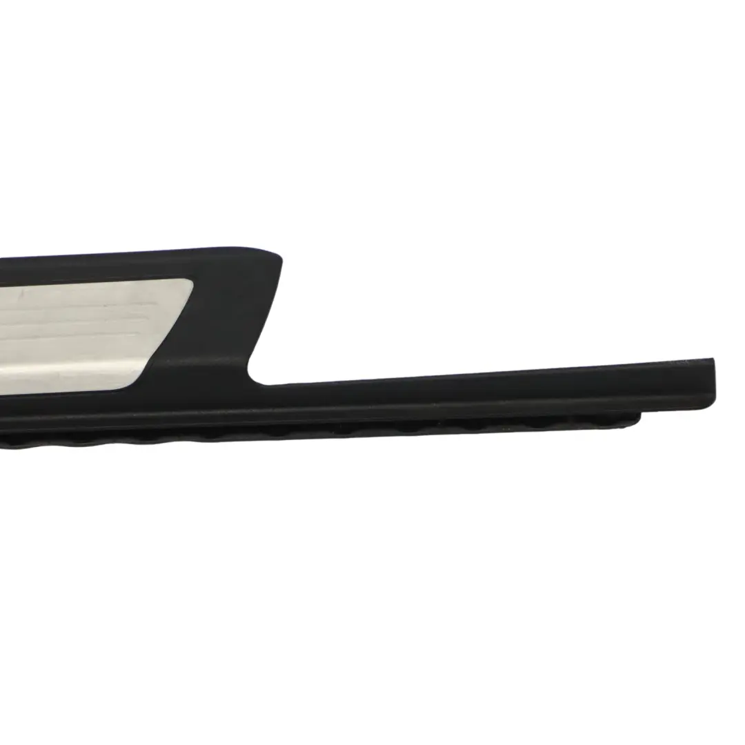 Couvercle de porte avant droite pour Mercedes R172 AMG à propos du numéro de pièce A1726801535 Mercedes R172 AMG Couvercle de porte avant droite - SKU A1726801535 - Numéro de pièce A1726801535