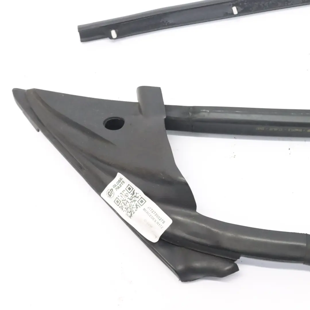 Türdichtung vorne rechts Tür dichtung für Mercedes SLK R172 mit Teilenummer A1727200278 Mercedes SLK R172 Türdichtung vorne rechts Tür dichtung - SKU A1727200278 - Teilenummer A1727200278