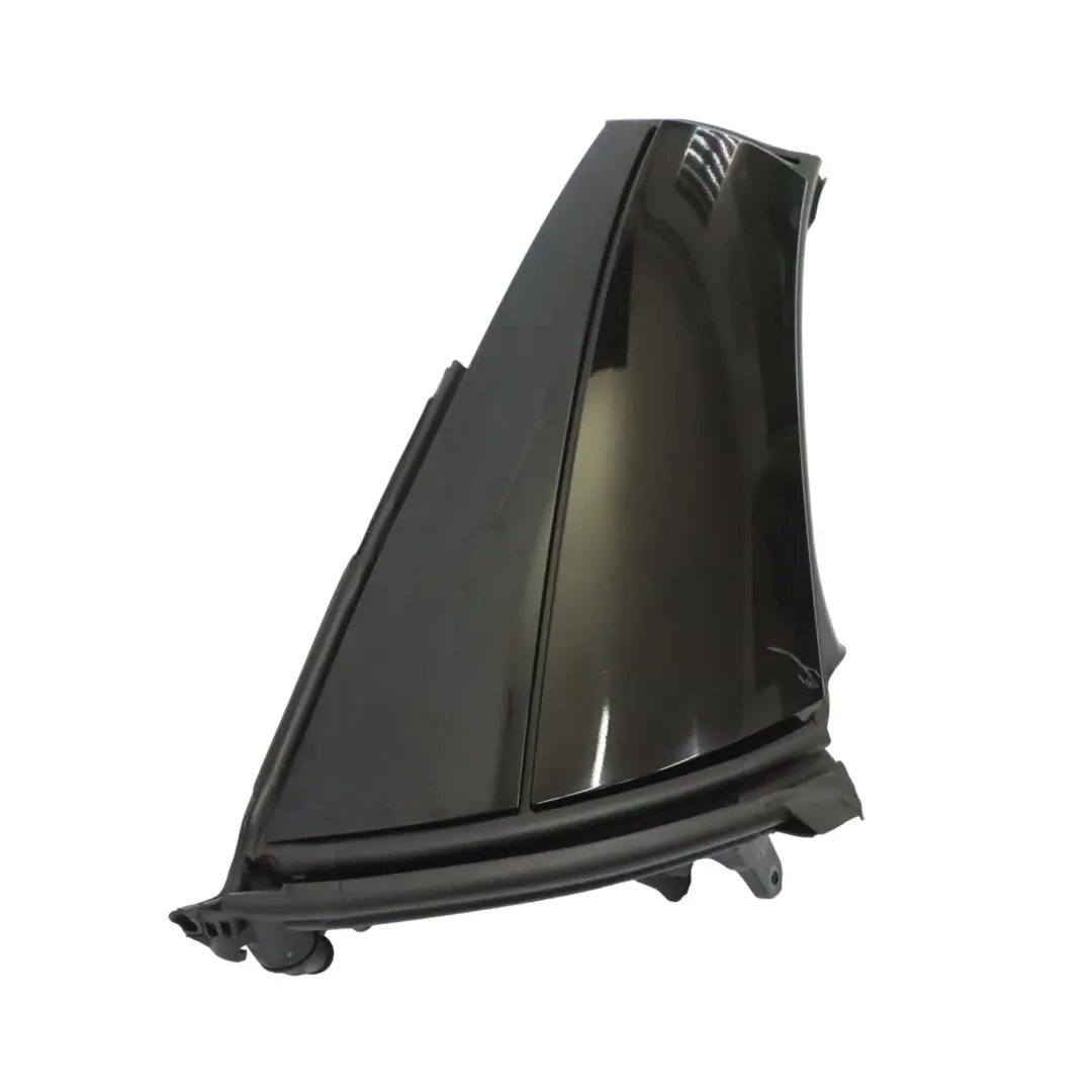 Pannello posteriore destro C Copri pilastro Nero Ossidiana - 197 per Mercedes R172 con numero di parte A1727900219 Mercedes R172 Pannello posteriore destro C Copri pilastro Nero Ossidiana - 197 - SKU A1727900219-OB - Numero di parte A1727900219