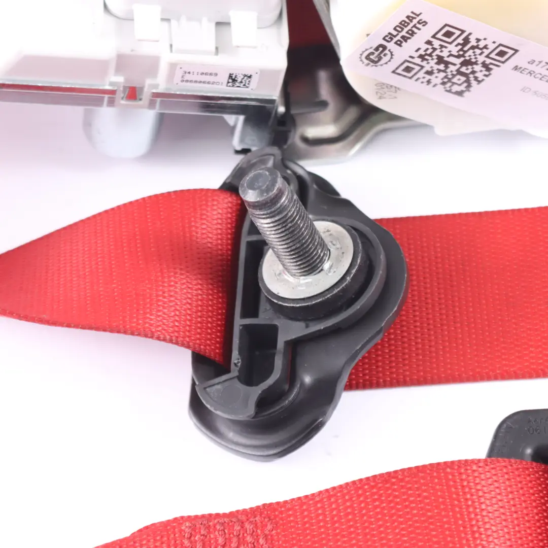 Ceinture de sécurité Mercedes SLC R172 AMG Siège avant gauche rouge pour à propos du numéro de pièce A1728601900 Ceinture de sécurité Mercedes SLC R172 AMG Siège avant gauche rouge - SKU A1728603185 - Numéro de pièce A1728601900