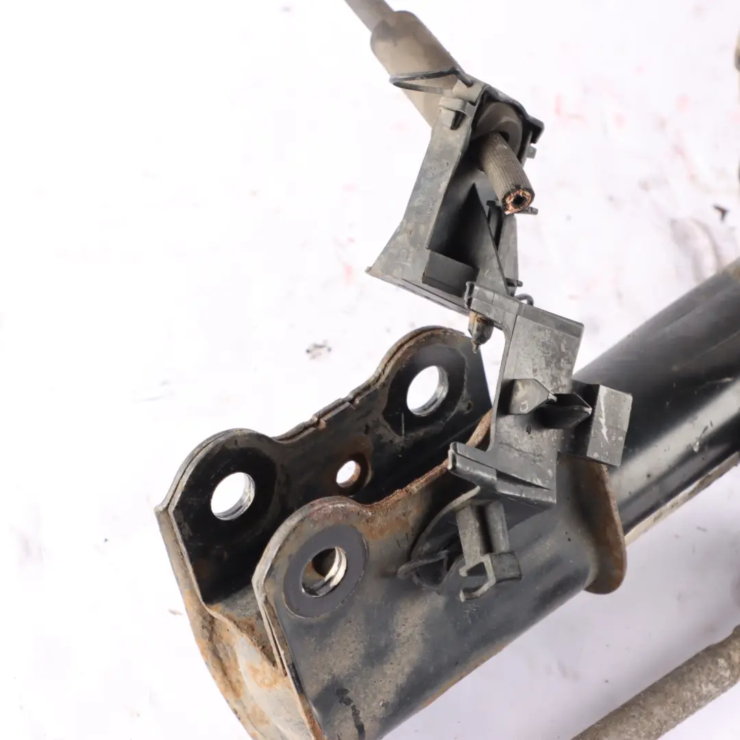 Amortiguador Delantero Derecho Lado Conductor para Mercedes W176 A 180 CDI con número de pieza A1763202038 Mercedes W176 A 180 CDI Amortiguador Delantero Derecho Lado Conductor - SKU A1763202038-1 - Número de pieza A1763202038