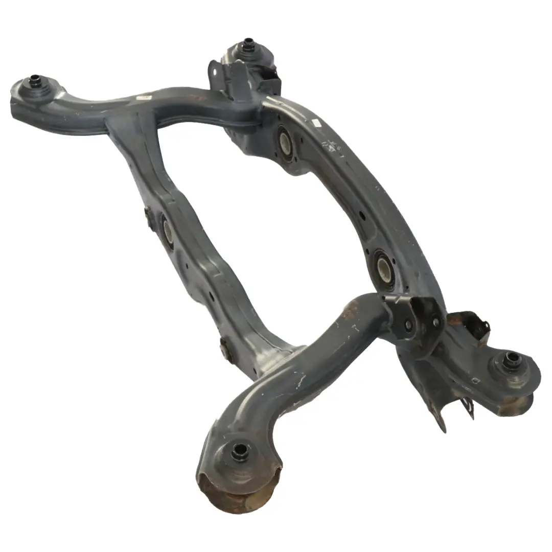 Culla dell'assale posteriore Supporto 4Matic AMG per Mercedes C117 W176 con numero di parte A1763500200 Mercedes C117 W176 Culla dell'assale posteriore Supporto 4Matic AMG - SKU A1763500200 - Numero di parte A1763500200