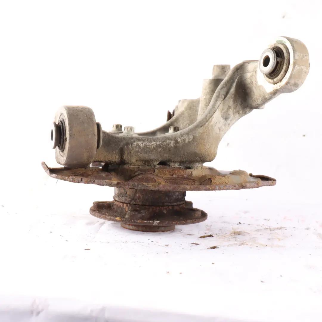 Mercedes W176 Radträgerlager Hinten Links Aufhängung 4Matic - SKU A1763500500 - Teilenummer A1763500500