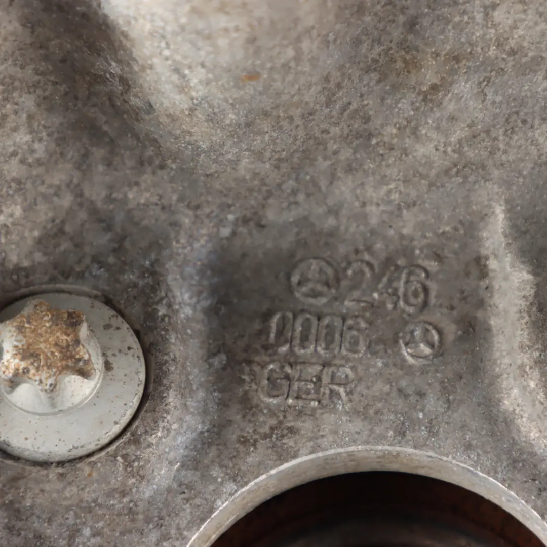 Lewe Łożysko Zwrotnica Koła Tylnego 4Matic do Mercedes W176 o numerze A1763500500 Mercedes W176 Lewe Łożysko Zwrotnica Koła Tylnego 4Matic - SKU A1763500500 - Numer Części A1763500500