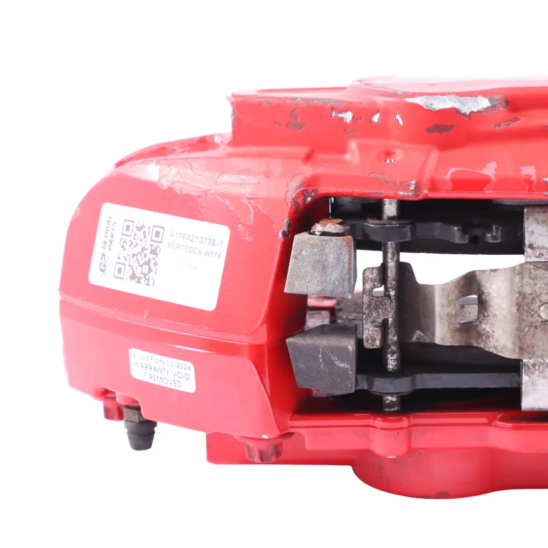 A45 Przód Lewy Zacisk Brembo Czerwony do Mercedes W176 AMG o numerze A1764210798 Mercedes W176 AMG A45 Przód Lewy Zacisk Brembo Czerwony - SKU A1764210798-1 - Numer Części A1764210798