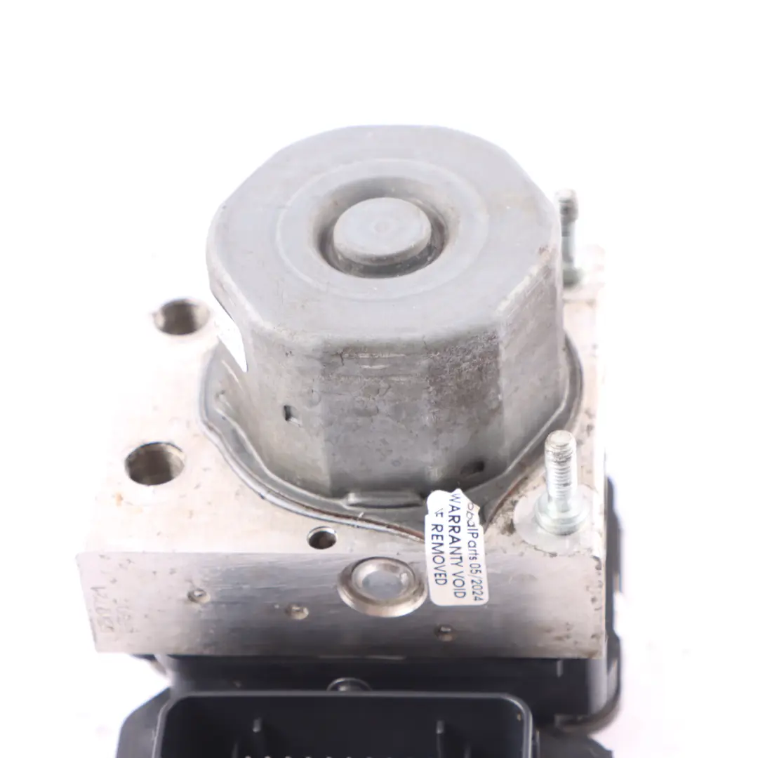 ABS Pumpe Bremsen Hydraulik Pumpe Einheit A45 AMG M133 für Mercedes W176 mit Teilenummer A1764310200 Mercedes W176 ABS Pumpe Bremsen Hydraulik Pumpe Einheit A45 AMG M133 - SKU A1764310200 - Teilenummer A1764310200