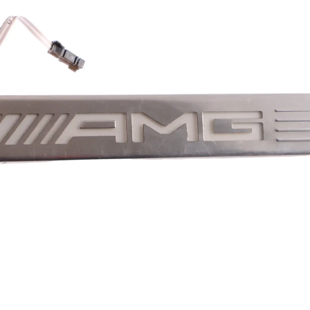 Türschweller Mercedes W176 AMG Vordereingang Links Abdeckung Beleuchtet für mit Teilenummer A1766805800 Türschweller Mercedes W176 AMG Vordereingang Links Abdeckung Beleuchtet - SKU A1766805800 - Teilenummer A1766805800