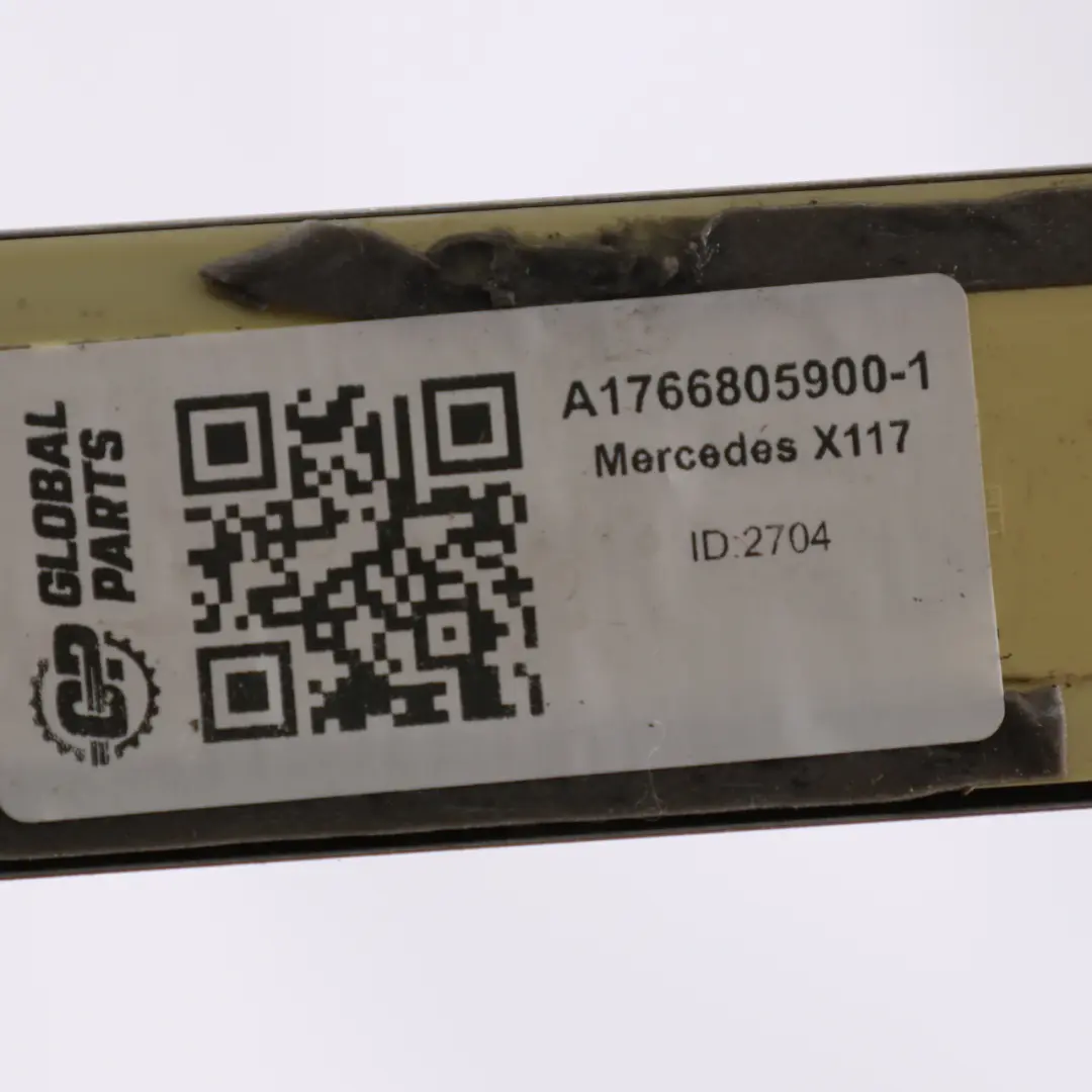  Umbral de puerta Mercedes X117 AMG Tapa Entrada Delantera Derecha Iluminado - SKU A1766805900-1 - Número de pieza A1766805900