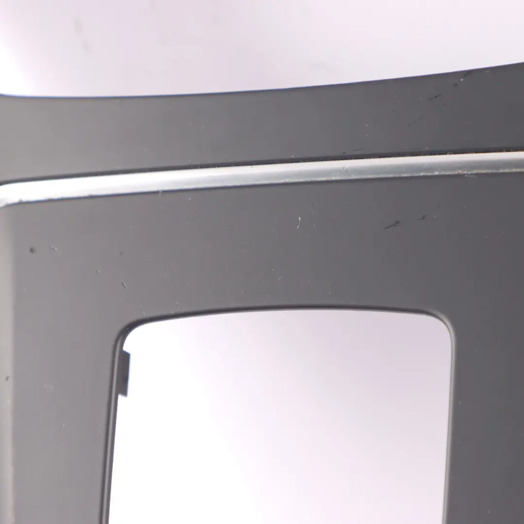 Mercedes W176 Mittelkonsole Verkleidung Aschenbecher Abdeckung - SKU A1766807100-1 - Teilenummer A1766807100