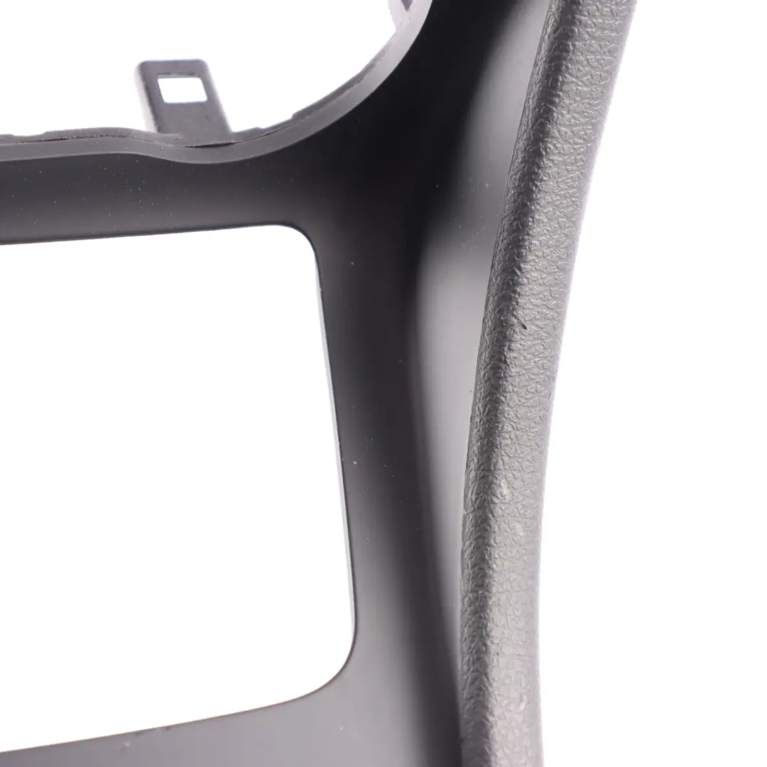 Mercedes W176 Garniture Console Centrale Cendrier Contour Cache - SKU A1766807100-1 - Numéro de pièce A1766807100