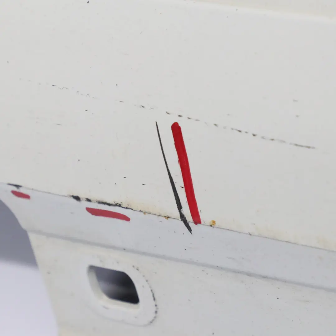 Mercedes W176 Seitenschweller AMG Rechts Türschwellerabdeckung Calcite White 650 - SKU A1766980154-CW - Teilenummer A1766980154