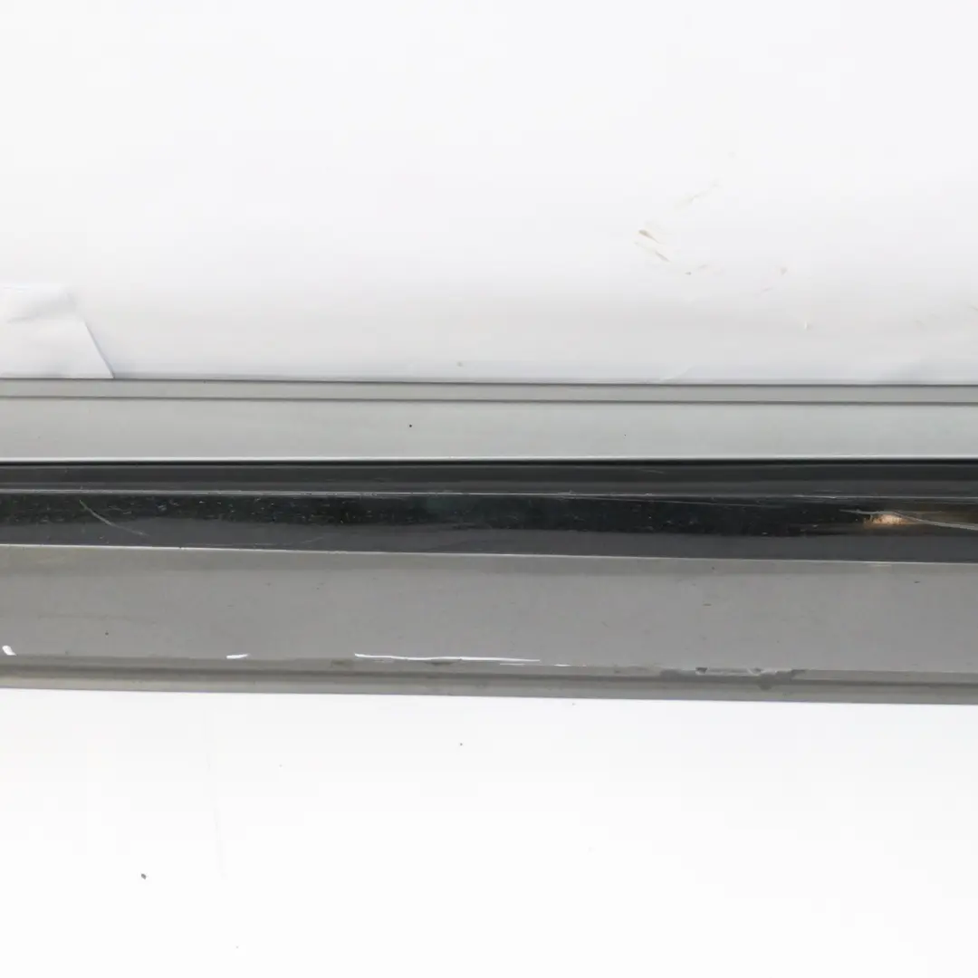 Mercedes W176 W246 Cache seuil de porte AMG Gauche Mountain Grey - 787 - SKU A1766980254-MG1 - Numéro de pièce A1766980254