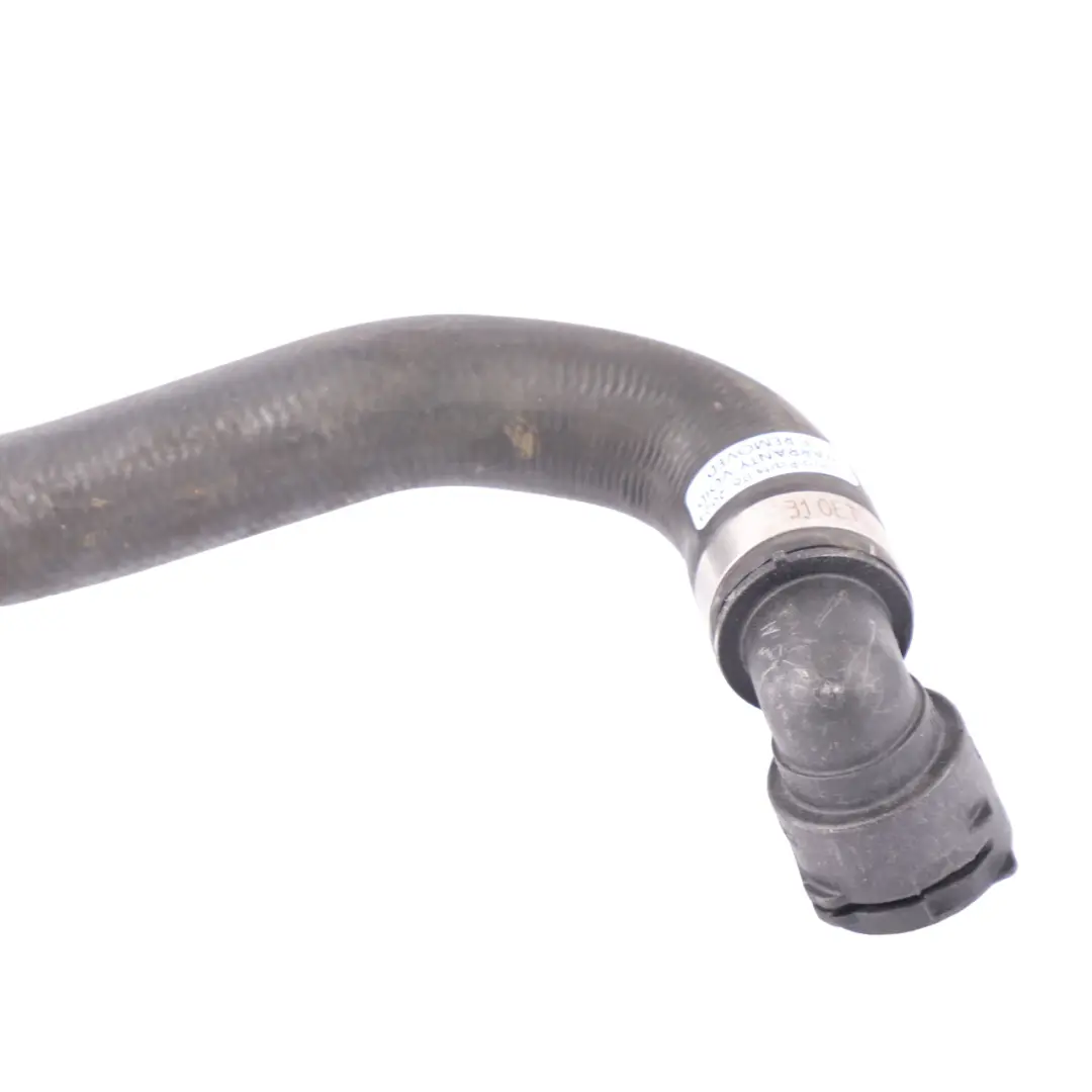 Mercedes W176 AMG Tuyau de refroidissement du radiateur du moteur - SKU A1768300096-1 - Numéro de pièce A1768300096