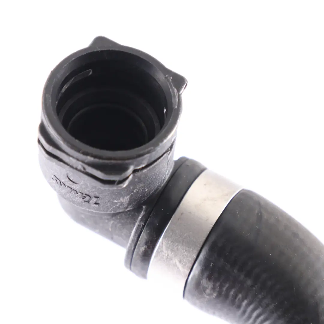 Mercedes W176 AMG Tuyau de refroidissement du radiateur du moteur - SKU A1768300096-1 - Numéro de pièce A1768300096