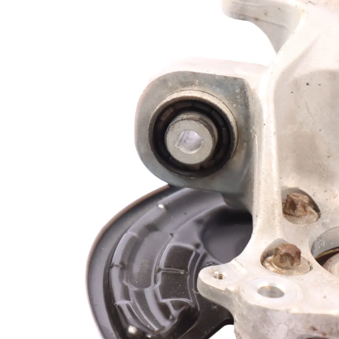 roues AMG 4matic Roulement moyeu arrière gauche pour Mercedes W177 Porte à propos du numéro de pièce A1773501900 Mercedes W177 Porte roues AMG 4matic Roulement moyeu arrière gauche - SKU A1773501900-2 - Numéro de pièce A1773501900