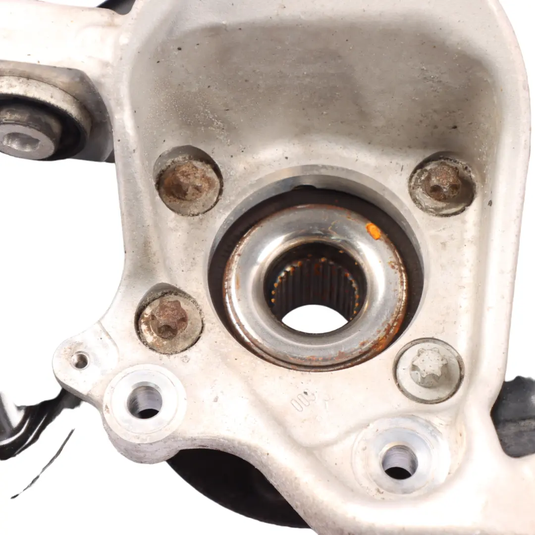 roues AMG 4matic Roulement moyeu arrière gauche pour Mercedes W177 Porte à propos du numéro de pièce A1773501900 Mercedes W177 Porte roues AMG 4matic Roulement moyeu arrière gauche - SKU A1773501900-2 - Numéro de pièce A1773501900