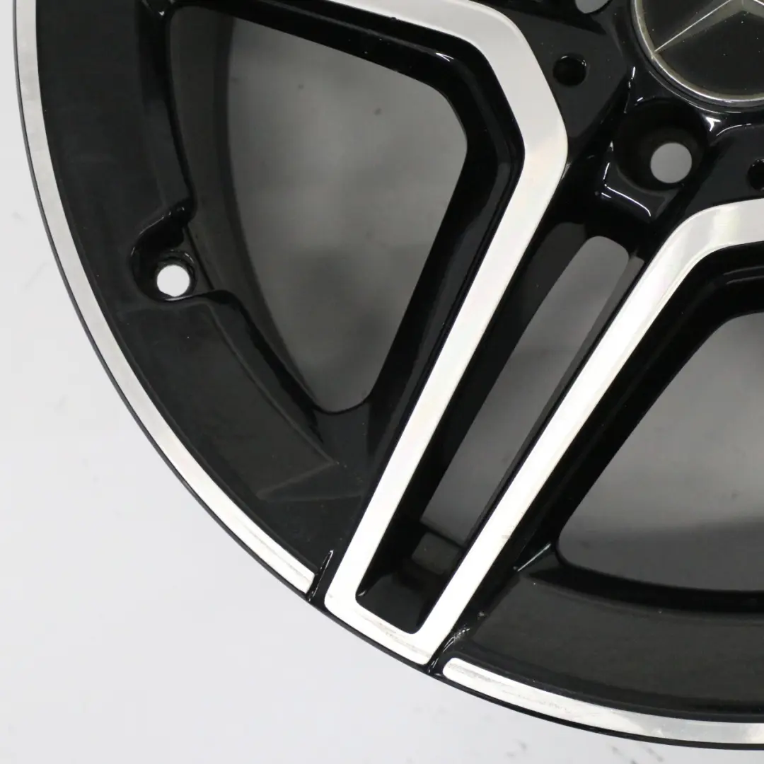 Leicht metall felge 18" 5 Doppel speichen ET:40 8J für Mercedes W177 AMG mit Teilenummer A1774011800 Mercedes W177 AMG Leicht metall felge 18" 5 Doppel speichen ET:40 8J - SKU A1774011800-1 - Teilenummer A1774011800