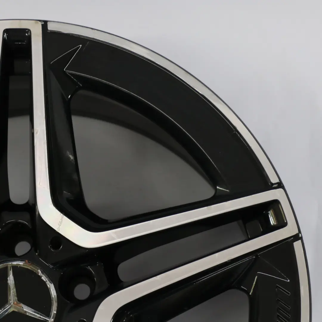 Leichtmetallfelge 5 Doppelspeiche 18" 8J ET:40 A1774014000 für Mercedes W177 AMG mit Teilenummer A1774011500 Mercedes W177 AMG Leichtmetallfelge 5 Doppelspeiche 18" 8J ET:40 A1774014000 - SKU A1774014000-3 - Teilenummer A1774011500
