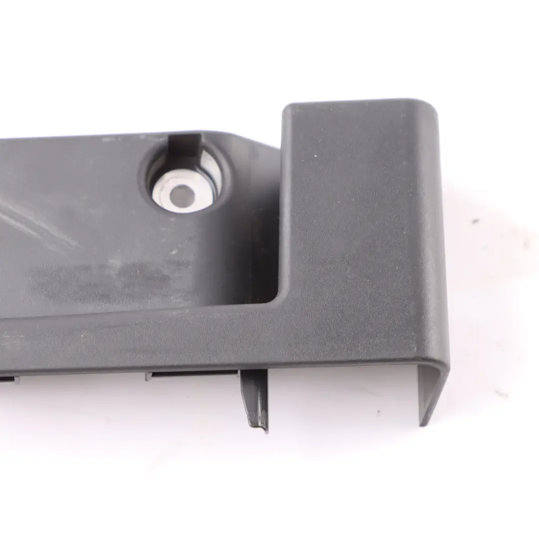 Panel Moldura Maletero Derecho Enganche para Mercedes W177 con número de pieza A1776801600 Mercedes W177 Panel Moldura Maletero Derecho Enganche - SKU A1776801600 - Número de pieza A1776801600