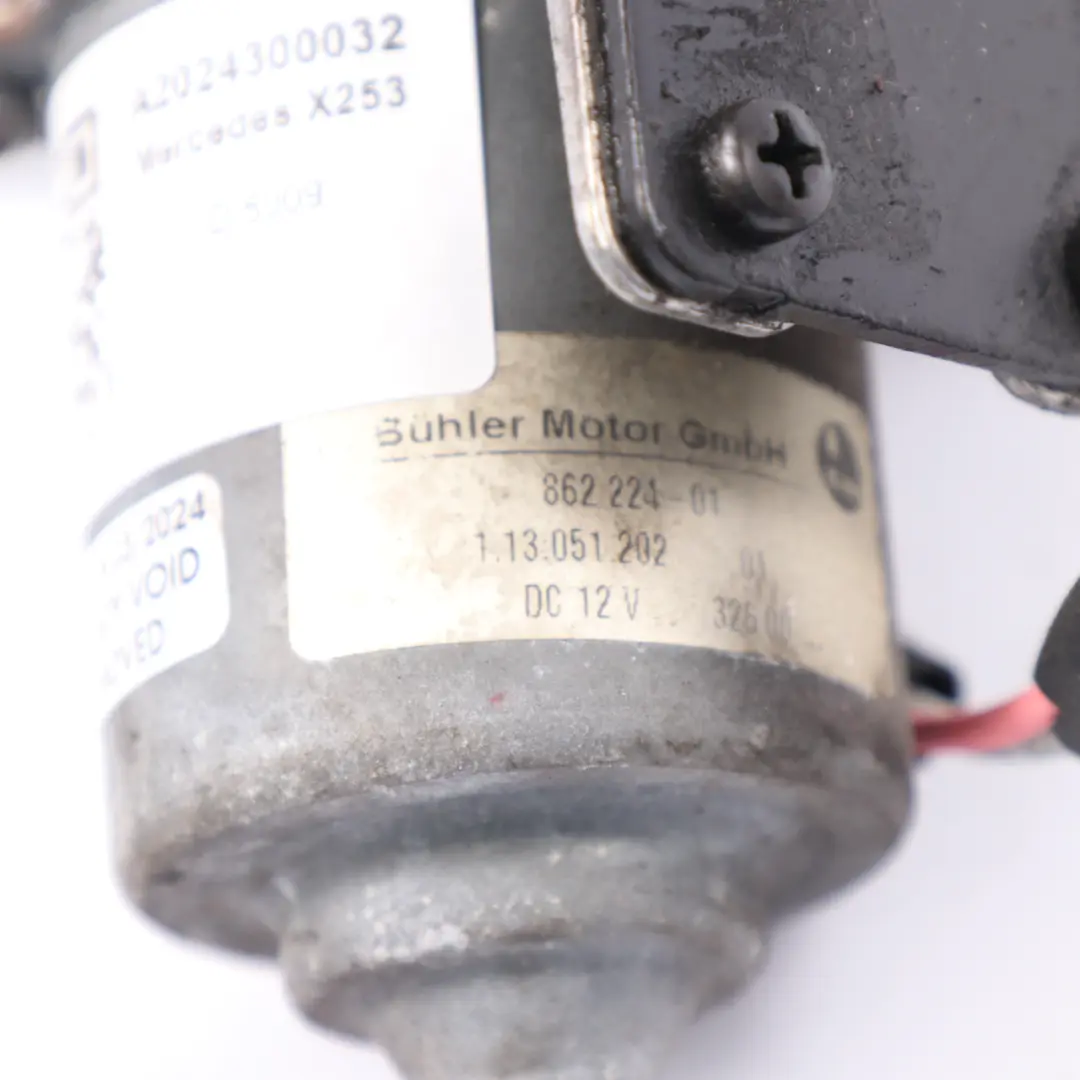  Vacuum Pump Mercedes R170 W202 C208 W210 M111 Petrol Engine A0004351301 - SKU A2024300032 - Part number A2024300032