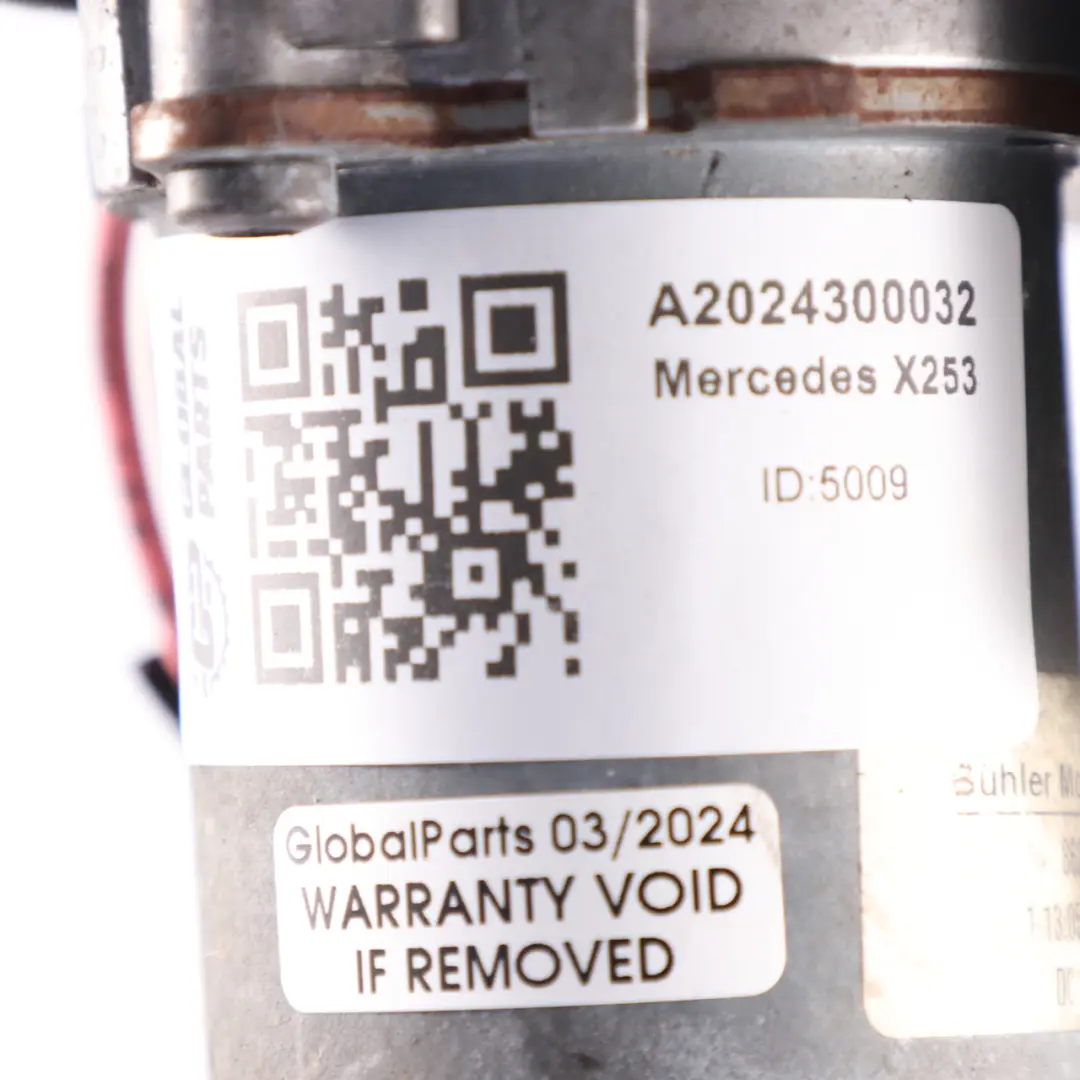  Vacuum Pump Mercedes R170 W202 C208 W210 M111 Petrol Engine A0004351301 - SKU A2024300032 - Part number A2024300032