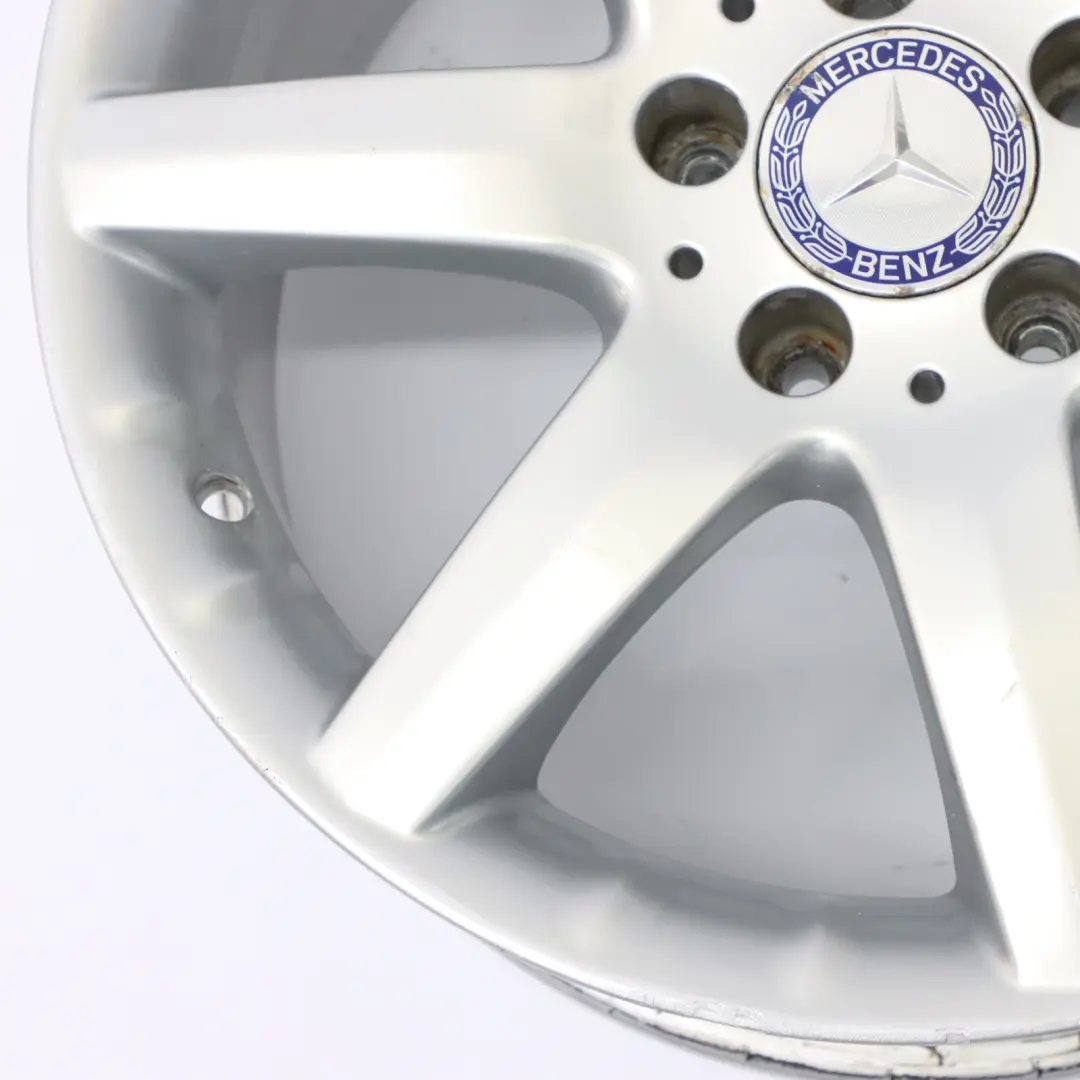 Cerchio in lega posteriore a 7 razze 17" 8,5J ET:34 per Mercedes CL203 con numero di parte A2034012402 Mercedes CL203 Cerchio in lega posteriore a 7 razze 17" 8,5J ET:34 - SKU A2034012402-2 - Numero di parte A2034012402