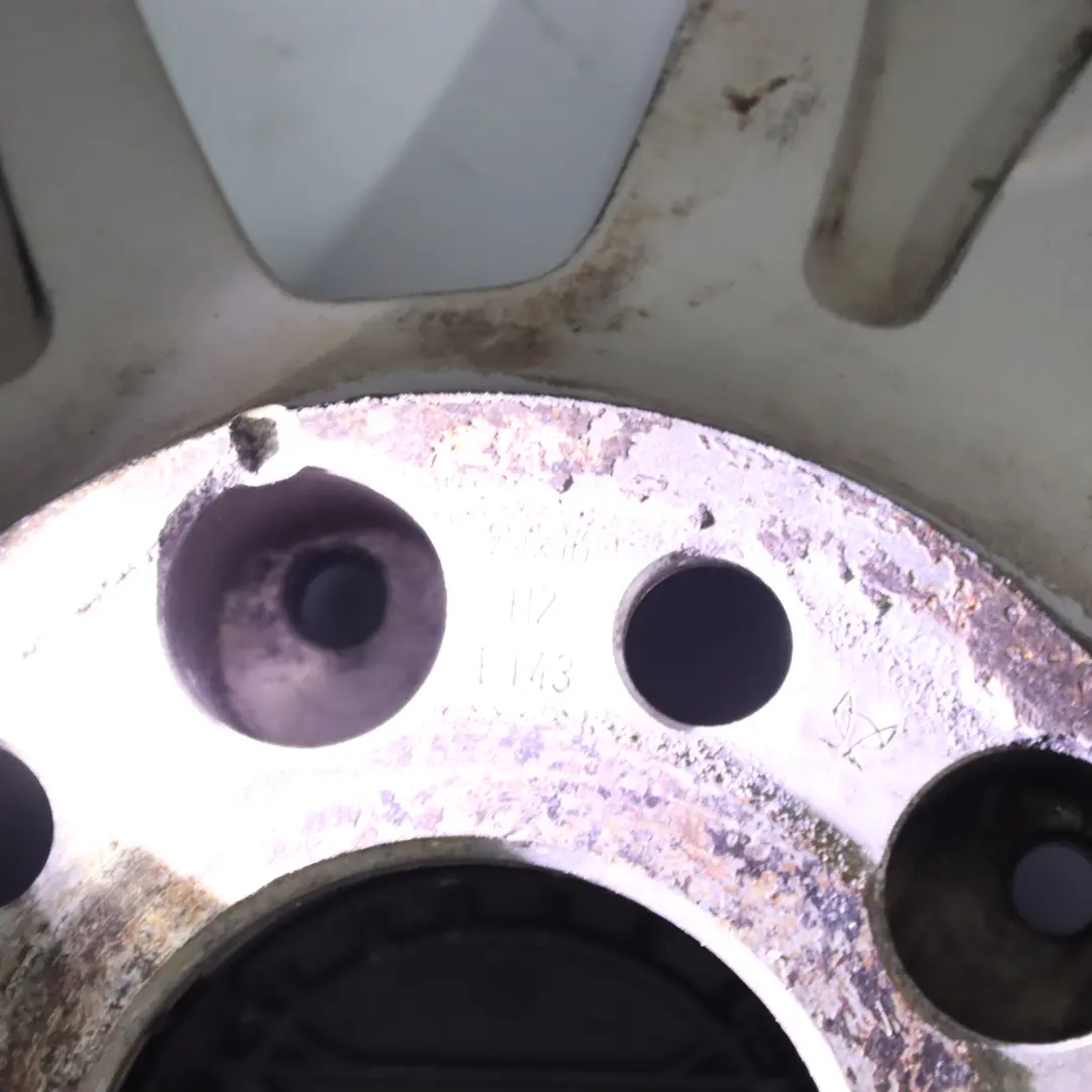 Grau Leicht metall felge 16" 7 Loch ET:43 7J für Mercedes W204 mit Teilenummer A2044011102 Mercedes W204 Grau Leicht metall felge 16" 7 Loch ET:43 7J - SKU A2044011102-7 - Teilenummer A2044011102