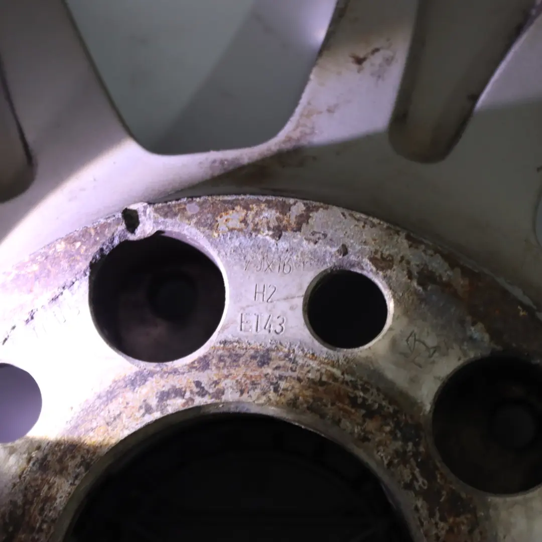 Grau Leicht metall felge 16" 7 Loch ET:43 7J für Mercedes W204 mit Teilenummer A2044011102 Mercedes W204 Grau Leicht metall felge 16" 7 Loch ET:43 7J - SKU A2044011102-7 - Teilenummer A2044011102