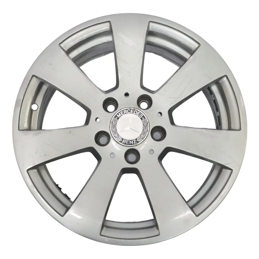 Jante en alliage gris 16" 7 Hole ET:43 7J pour Mercedes W204 à propos du numéro de pièce A2044011102 Mercedes W204 Jante en alliage gris 16" 7 Hole ET:43 7J - SKU A2044011102-8 - Numéro de pièce A2044011102