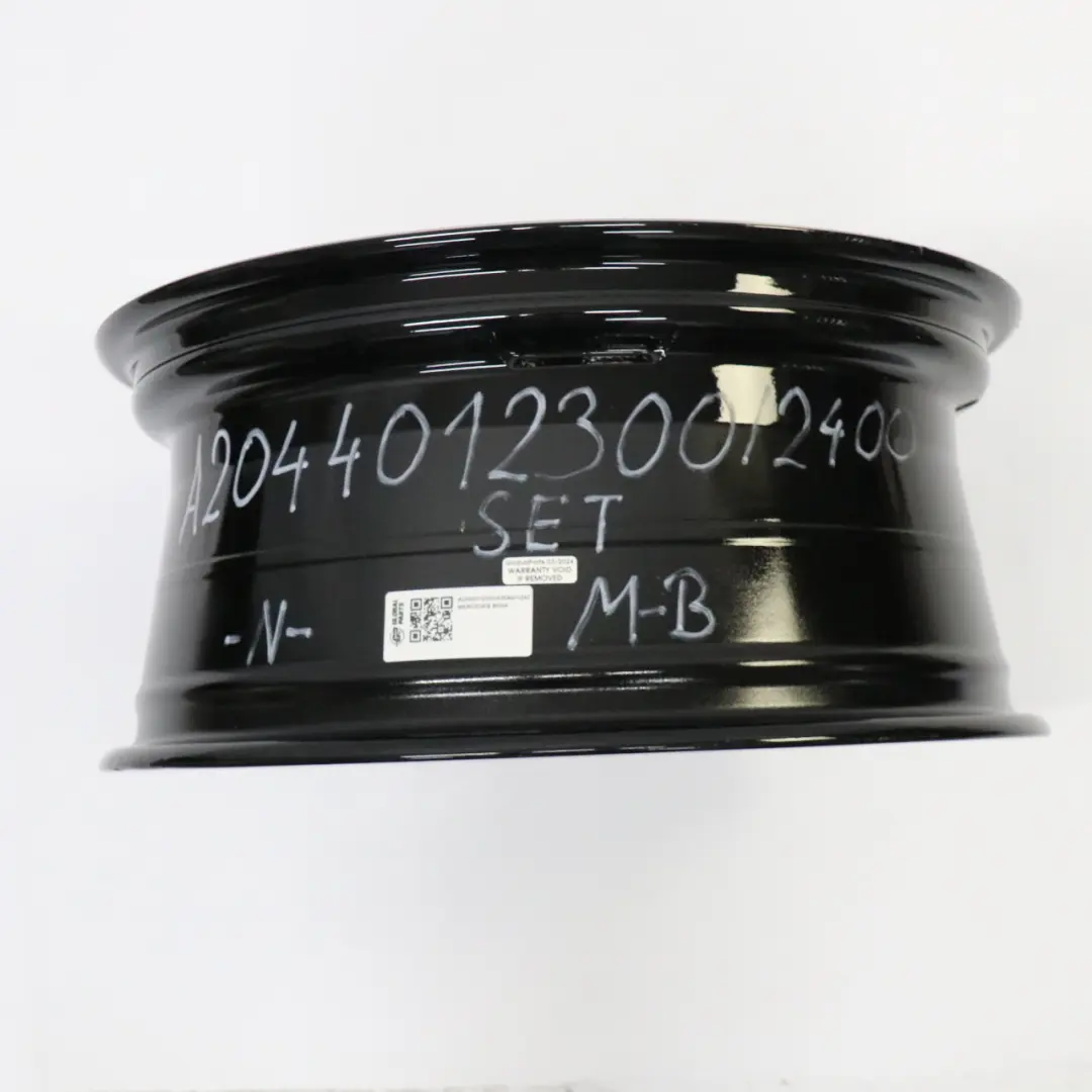 Complete Set 4x Alloy Wheel Rim 17" 5 Double Spoke to Mercedes W204 AMG with Part number A2044012300 Mercedes W204 AMG Complete Set 4x Alloy Wheel Rim 17" 5 Double Spoke - SKU A2044012300-A2044012400 - Part number A2044012300