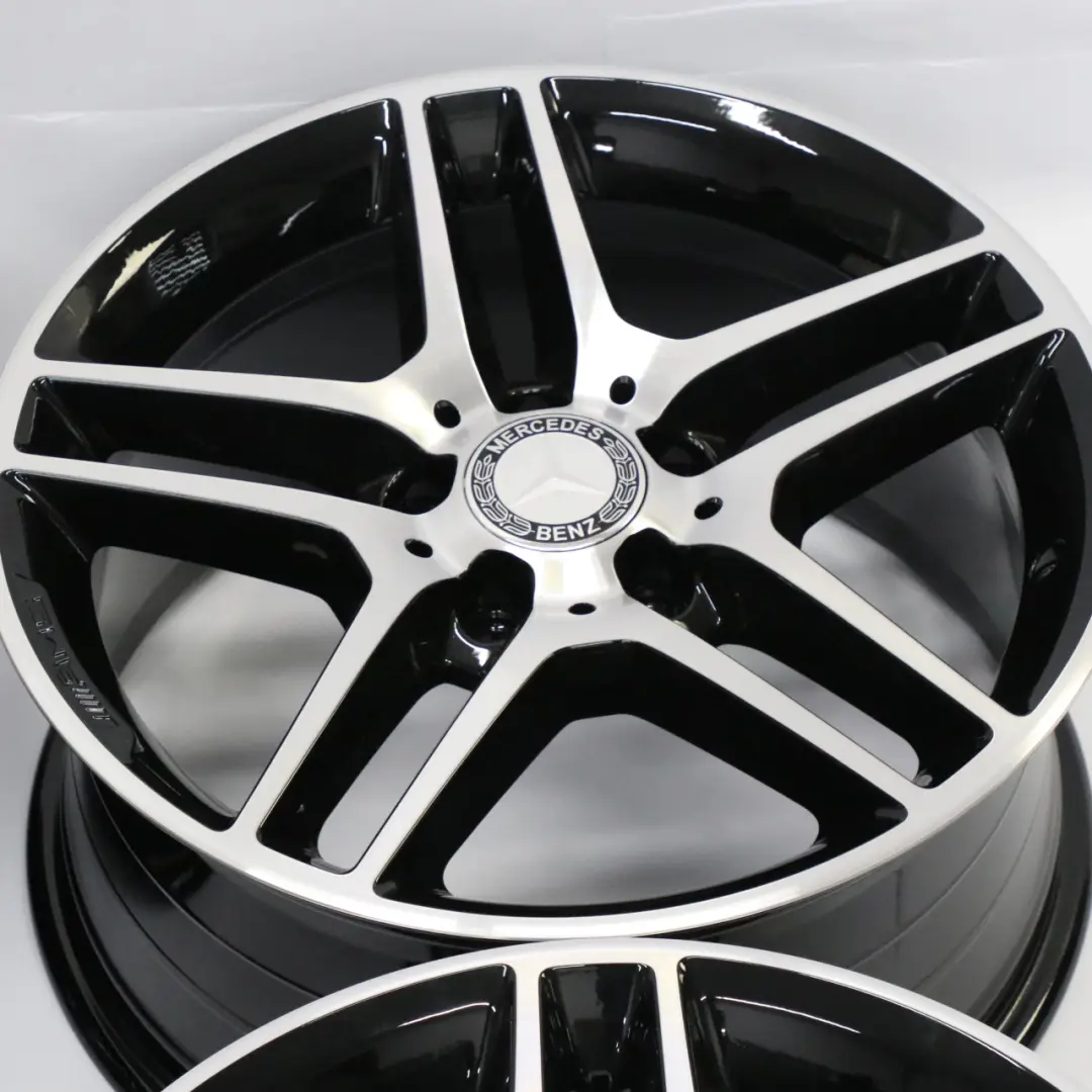 Set Complet 4x Jante Alliage 17" 5 Double Spoke Mercedes W204 AMG - SKU A2044012300-A2044012400 - Numéro de pièce A2044012300