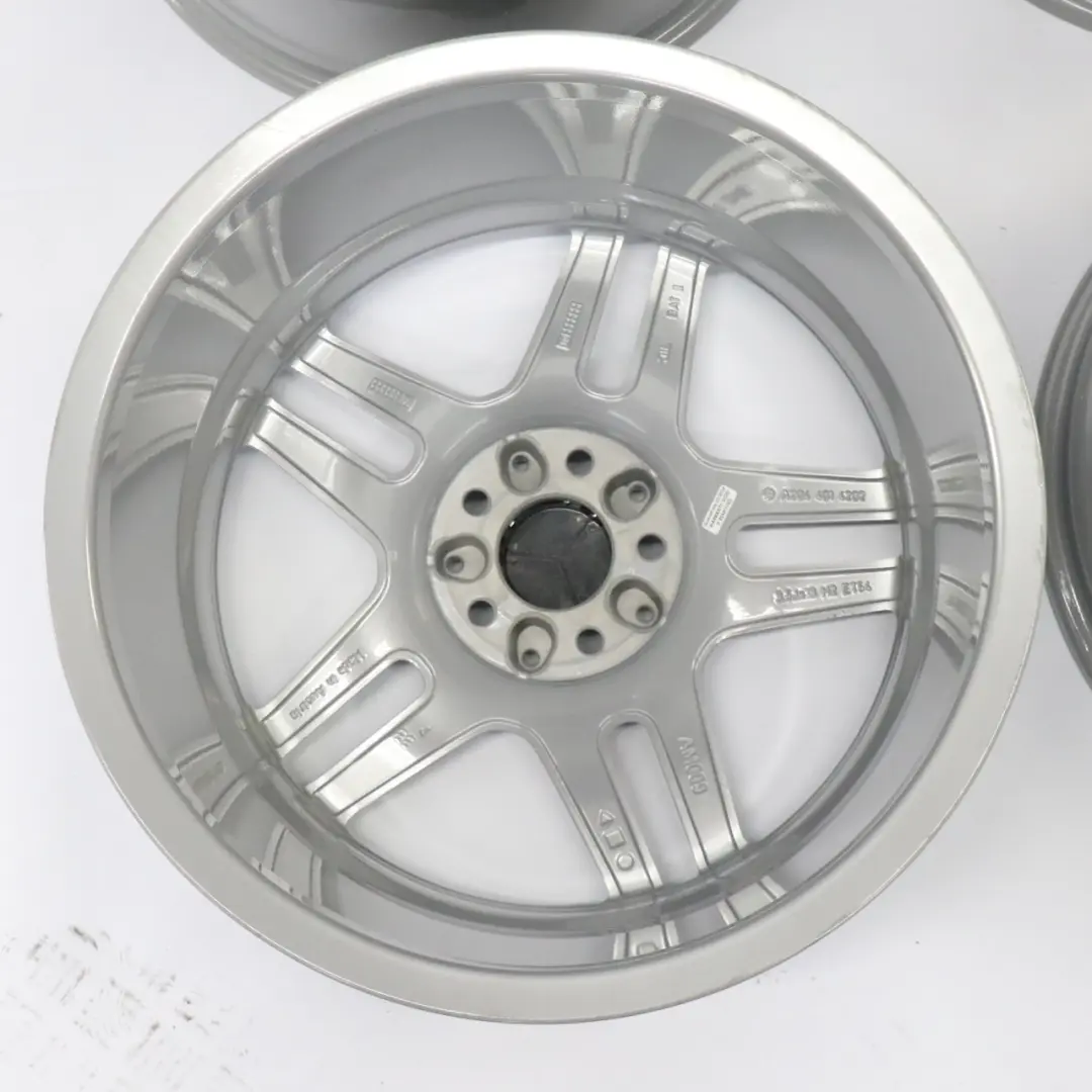 Argent AMG Ensemble Complet 4x Jante Alliage 18" 5 Double Rayon Mercedes W204 - SKU A2044014102-A2044014202 - Numéro de pièce A2044014102