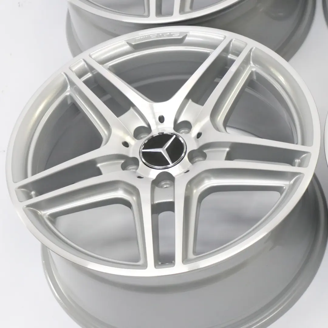 Argent AMG Ensemble Complet 4x Jante Alliage 18" 5 Double Rayon Mercedes W204 - SKU A2044014102-A2044014202 - Numéro de pièce A2044014102
