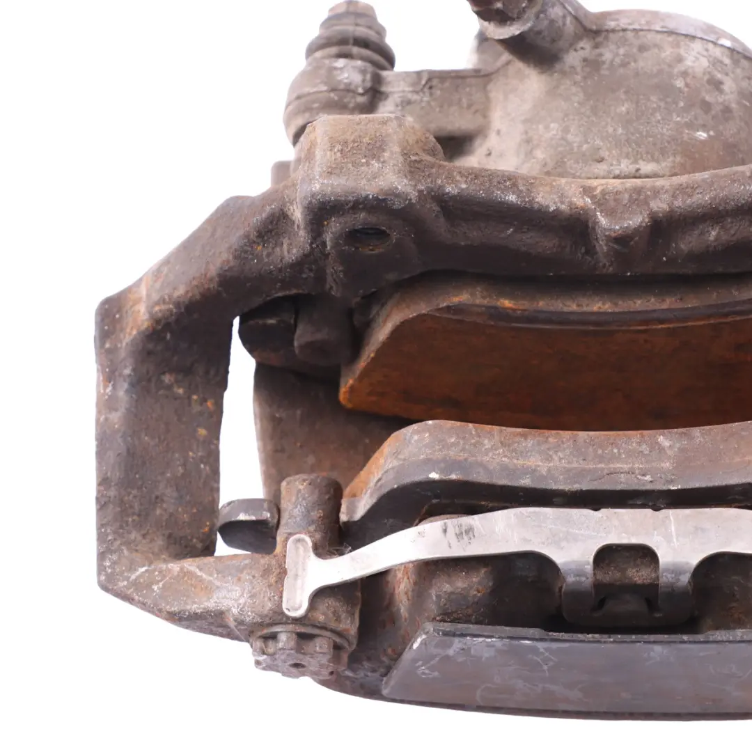 Etrier de frein avant droit TRW pour Mercedes W204 W212 à propos du numéro de pièce A2044213681 Mercedes W204 W212 Etrier de frein avant droit TRW - SKU A2044213681-2 - Numéro de pièce A2044213681