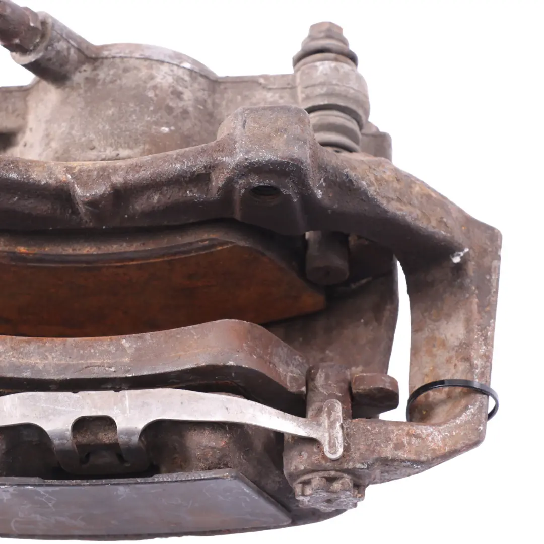 Bremssattel vorne rechts TRW für Mercedes W204 W212 mit Teilenummer A2044213681 Mercedes W204 W212 Bremssattel vorne rechts TRW - SKU A2044213681-2 - Teilenummer A2044213681