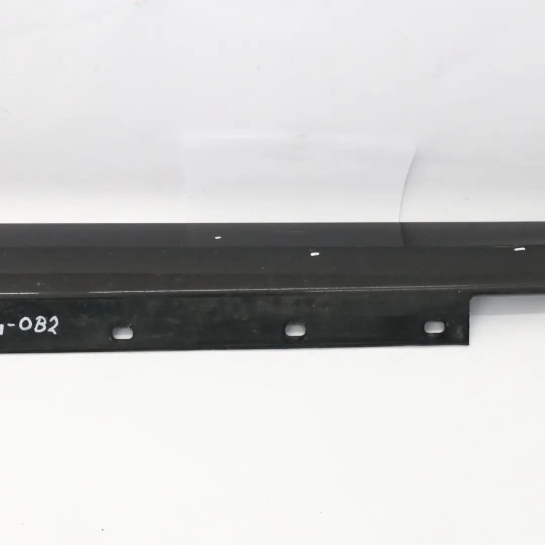 Mercedes W204 Seitenschwellerabdeckung Türschweller Rechts Obsidian Schwarz 197 - SKU A2046981454-OB2 - Teilenummer A2046981454