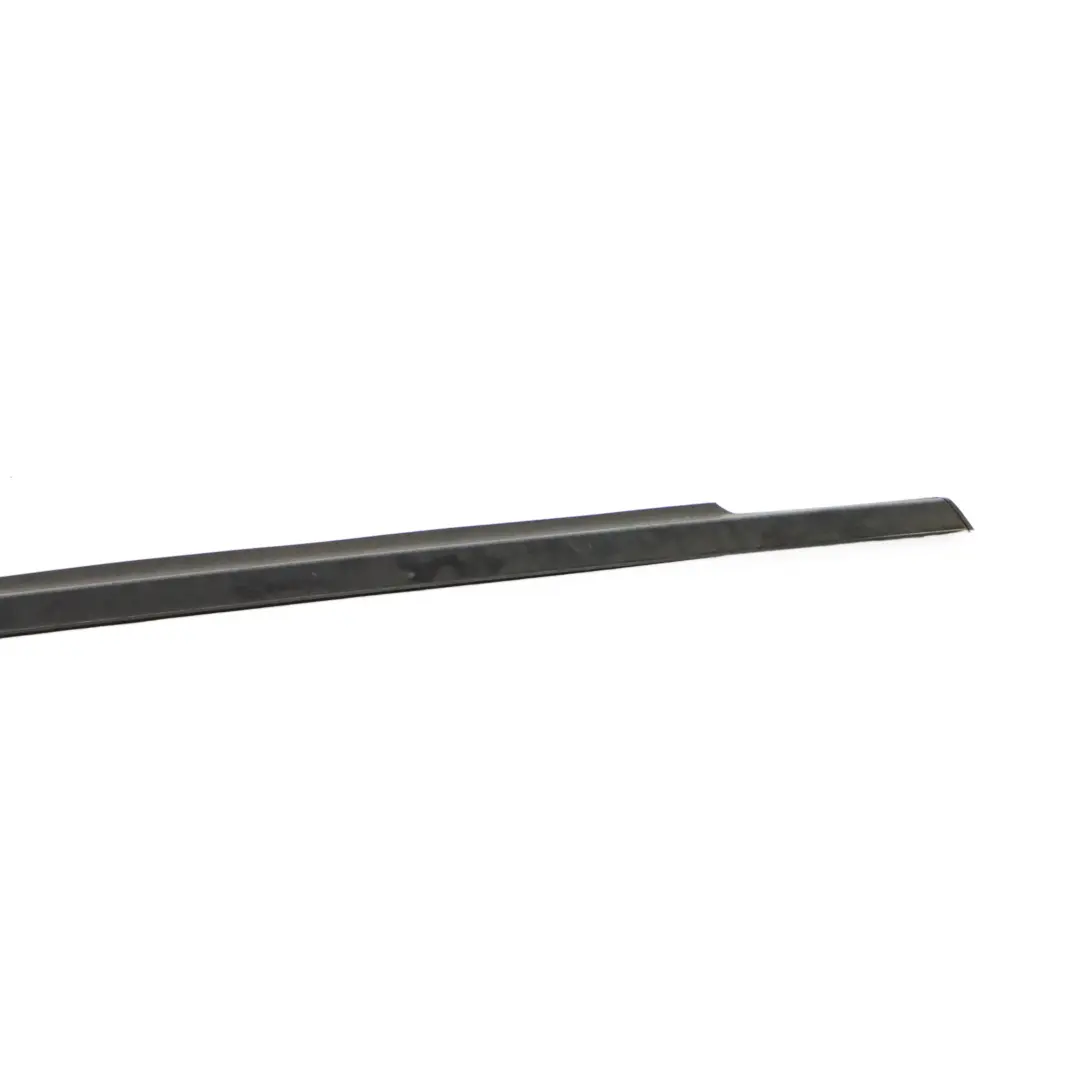 Mercedes W204 Finestrino posteriore Striscia Trim Destra Rail Nero - SKU A2047351665-1 - Numero di parte A2047351665
