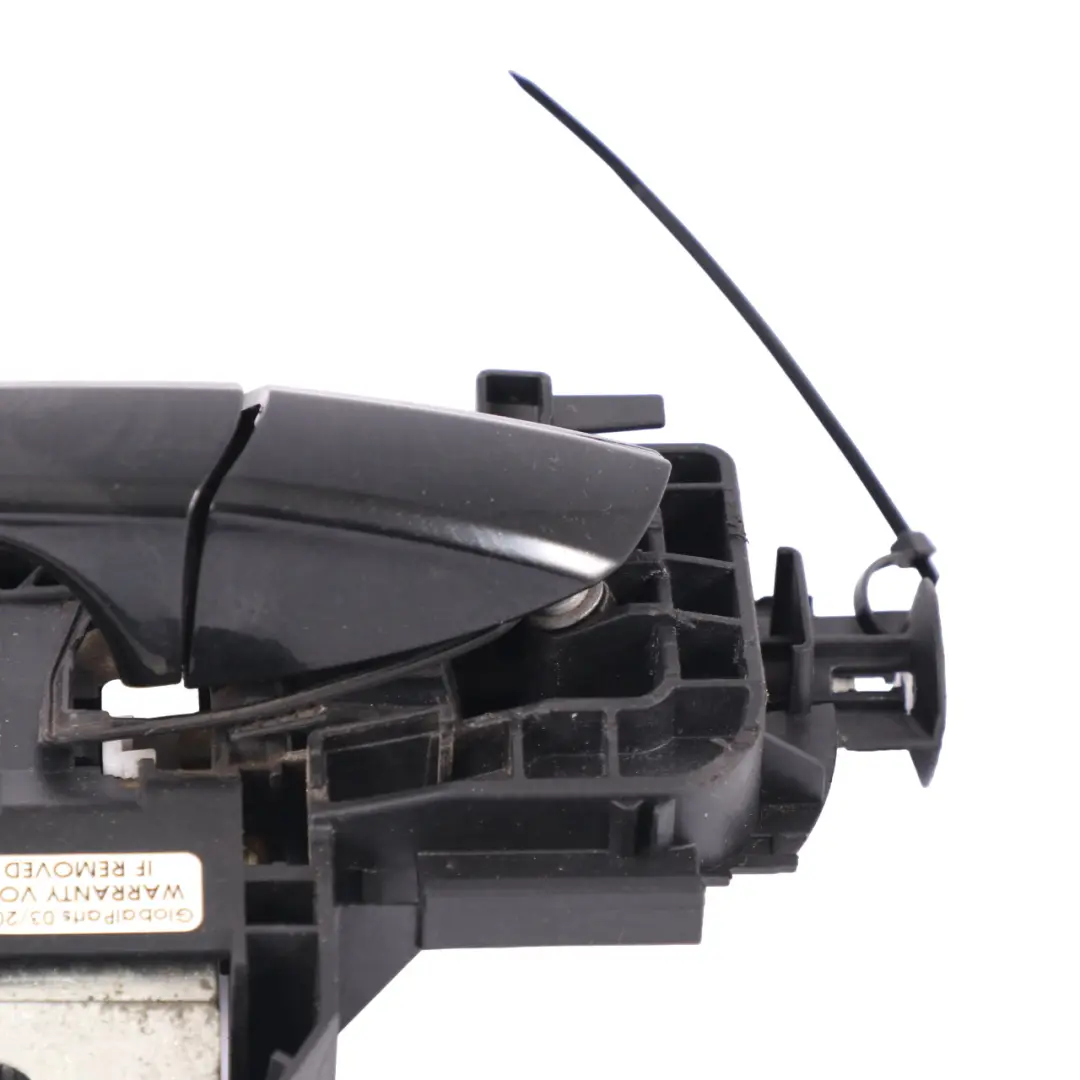 W117 Maniglia Porta Esterna Kosmos Nero-191 Anteriore Sinistra per Mercedes con numero di parte A2047602534 Mercedes W117 Maniglia Porta Esterna Kosmos Nero-191 Anteriore Sinistra - SKU A2047602534-KB - Numero di parte A2047602534