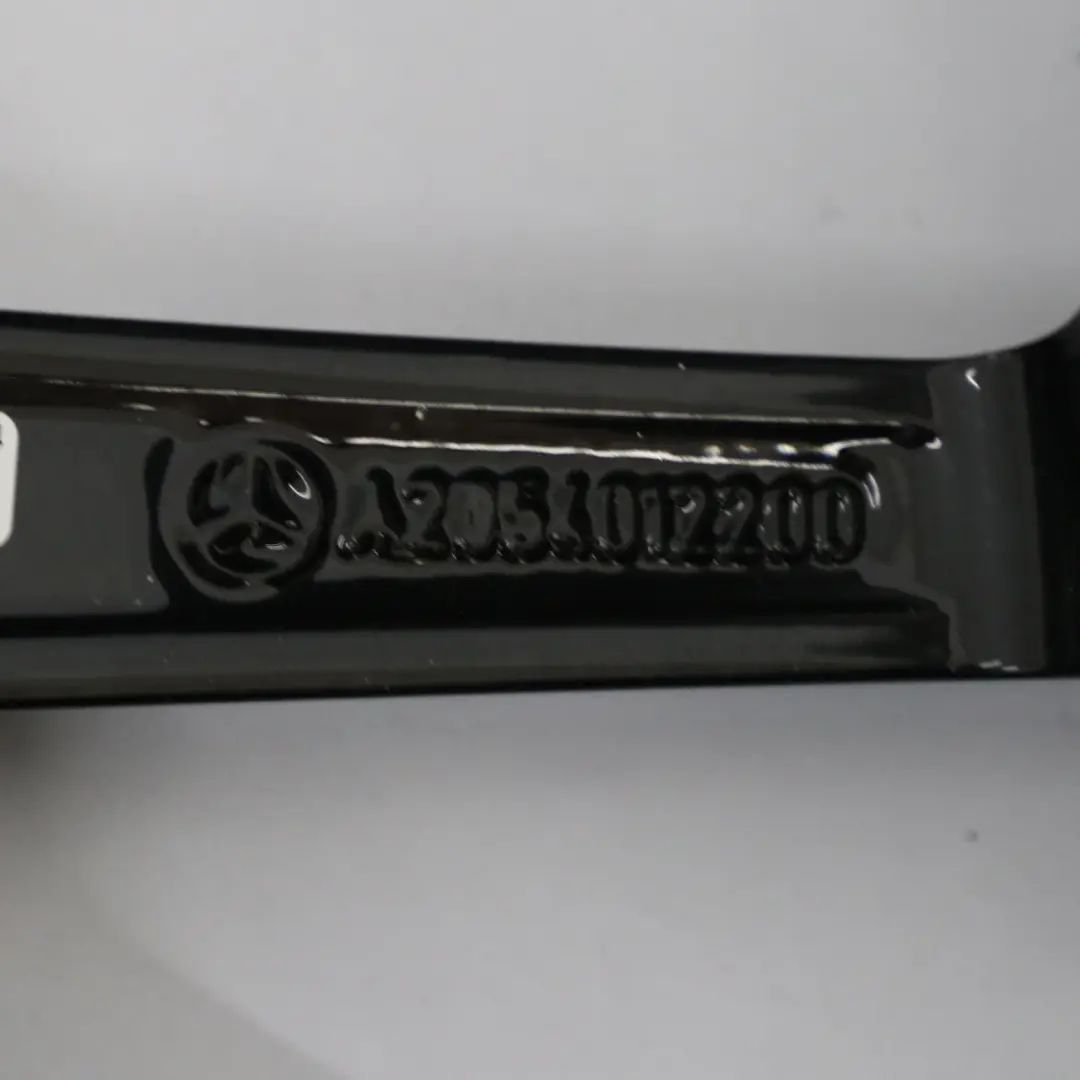 Llanta de aleación delantera 19" ET:44 7,5J para Mercedes W205 AMG con número de pieza A2054012200 Mercedes W205 AMG Llanta de aleación delantera 19" ET:44 7,5J - SKU A2054012200-1 - Número de pieza A2054012200