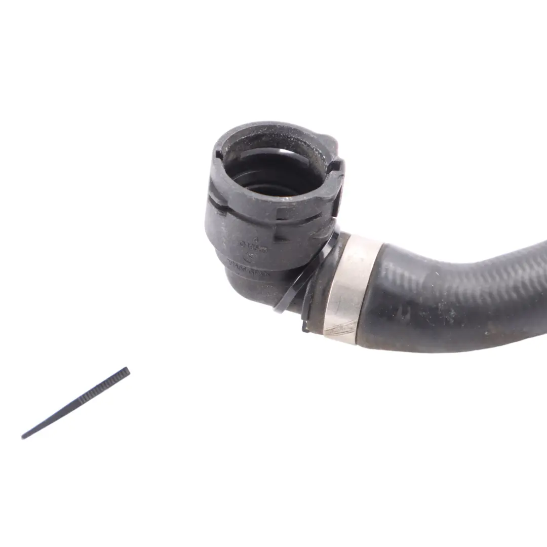 Mercedes W205 Tuyau Eau Radiateur Liquide Refroidissement - SKU A2055011800 - Numéro de pièce A2055011800