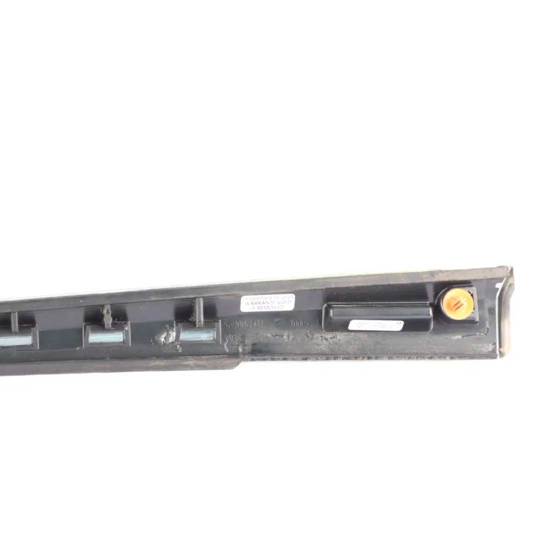 Delantero Izquierdo Vidrio Sello Rail Ventana para Mercedes A205 con número de pieza A2056730365 Mercedes A205 Delantero Izquierdo Vidrio Sello Rail Ventana - SKU A2056730365 - Número de pieza A2056730365