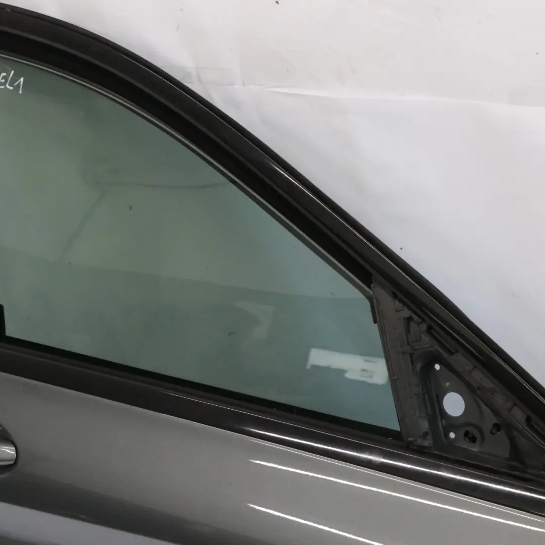 Mercedes W205 Puerta Delantera Derecha Gris Selenita Metalizado - 992 - SKU A2057200205-SEL1 - Número de pieza A2057200205