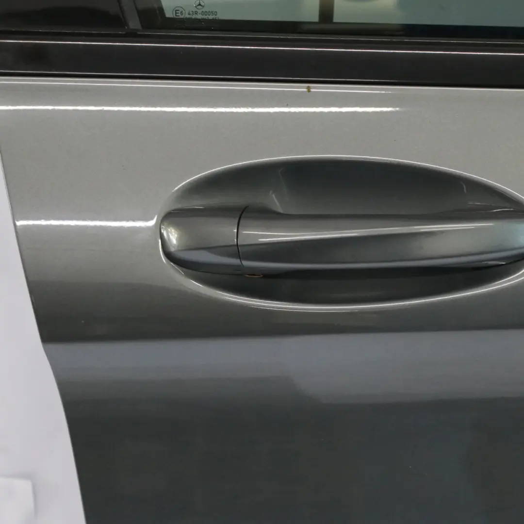 Mercedes W205 Drzwi Prawe Przednie Selenite Grey Szary Metalik - 992 - SKU A2057200205-SEL1 - Numer Części A2057200205